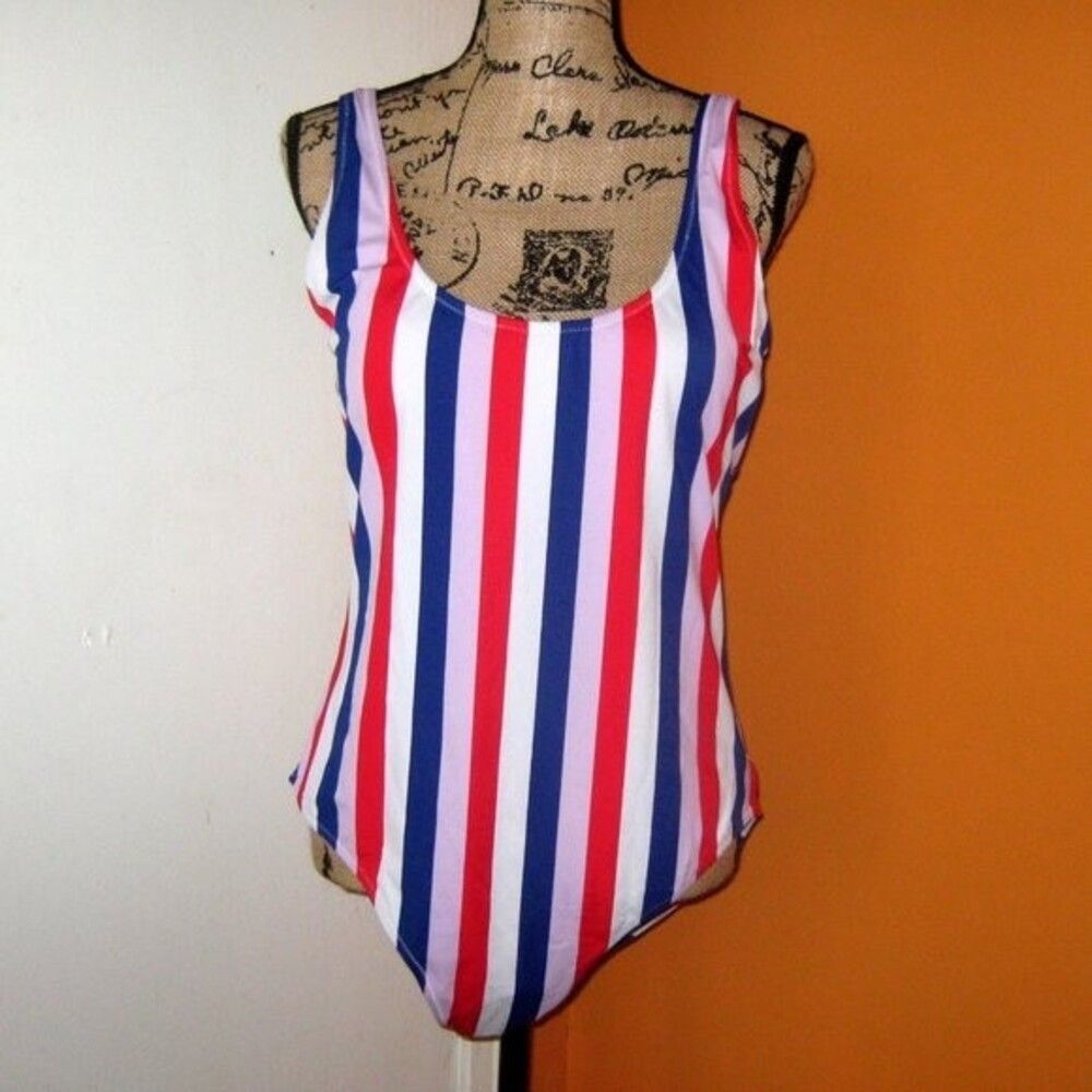 Old Navy XL Multi-Stripe Scoop-Neck Swimsuit